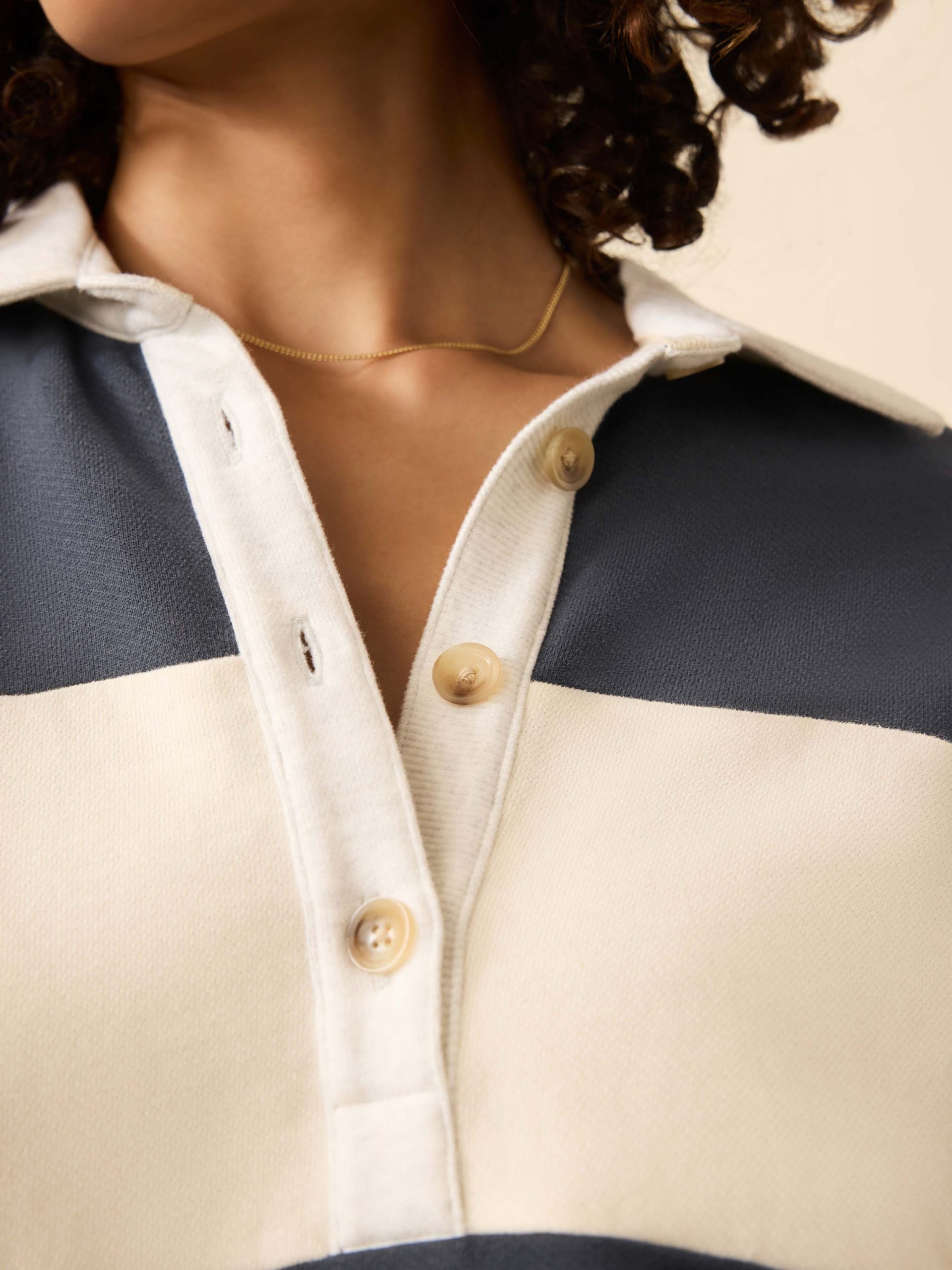 High Standard Fleece Rugby - Retro Moon - Image 2