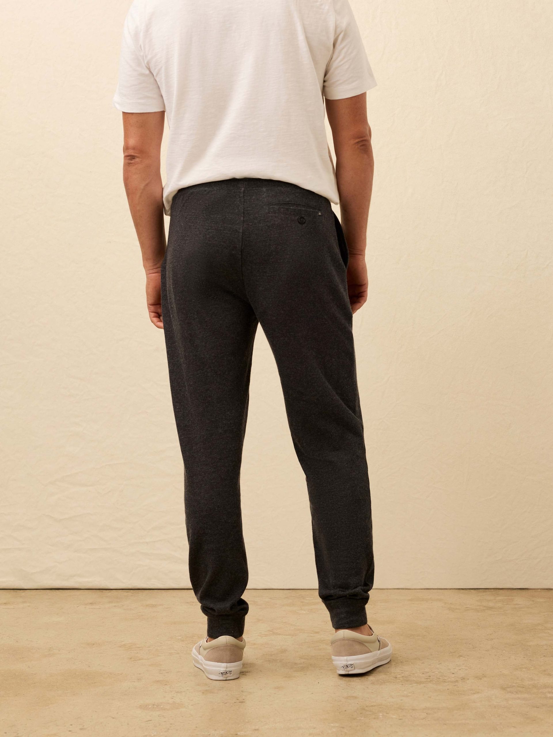 Aspen Lounge Cashmere Sweatpant - Coal Smoke Melange - Image 4