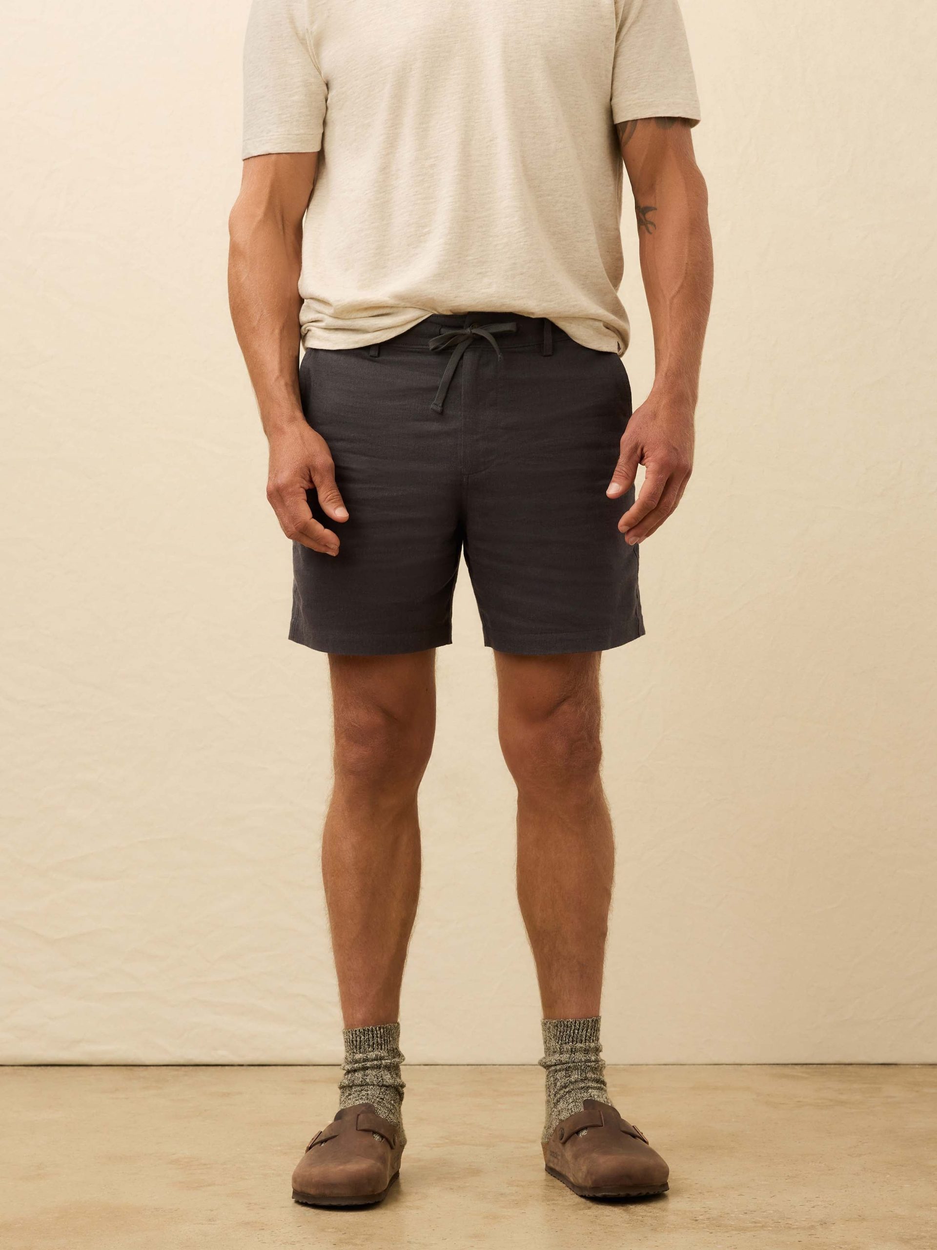Movement Linen Drawstring Short - Washed Black - Image 3