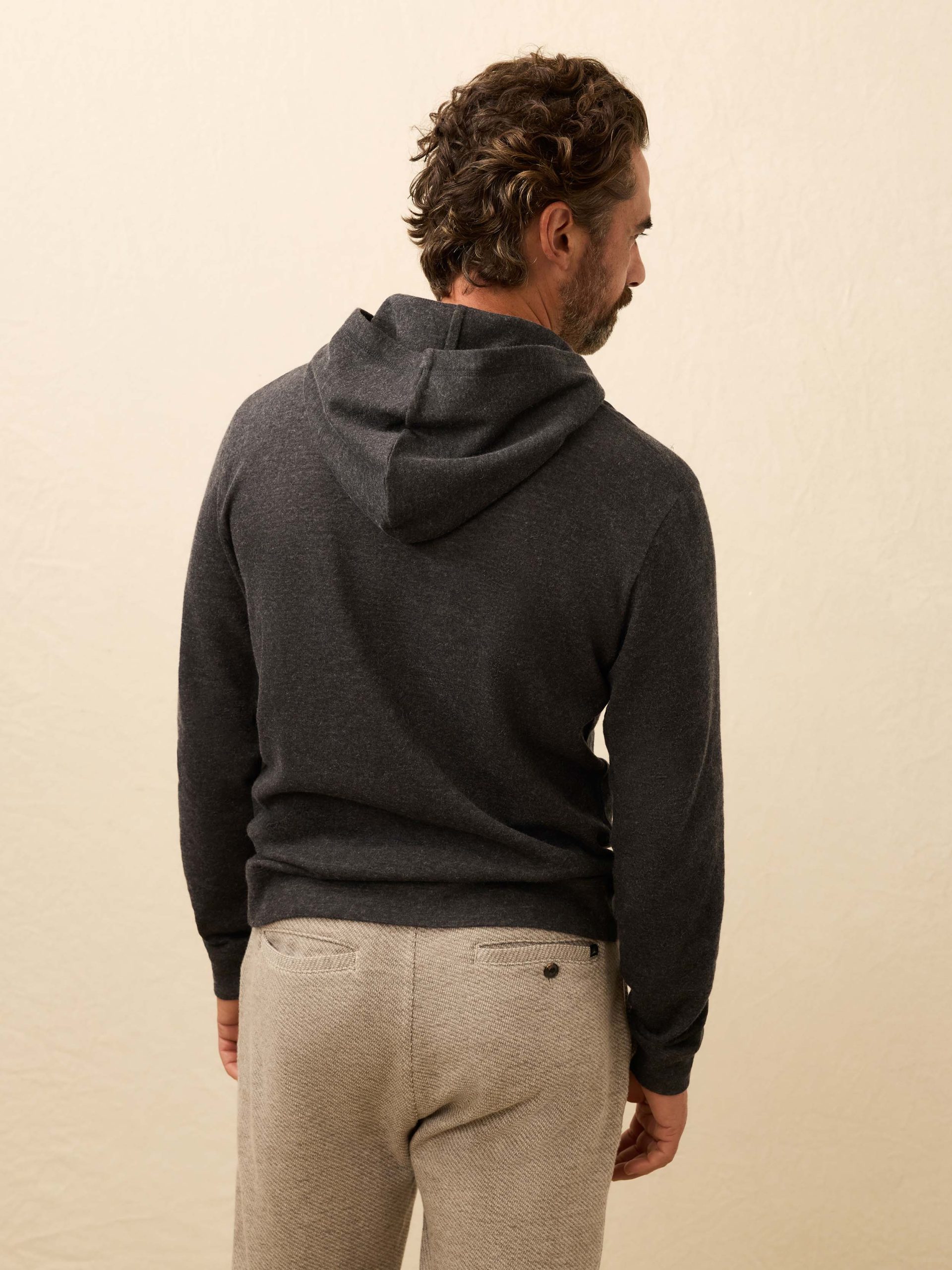 Aspen Lounge Cashmere Hoodie - Coal Smoke Melange - Image 5
