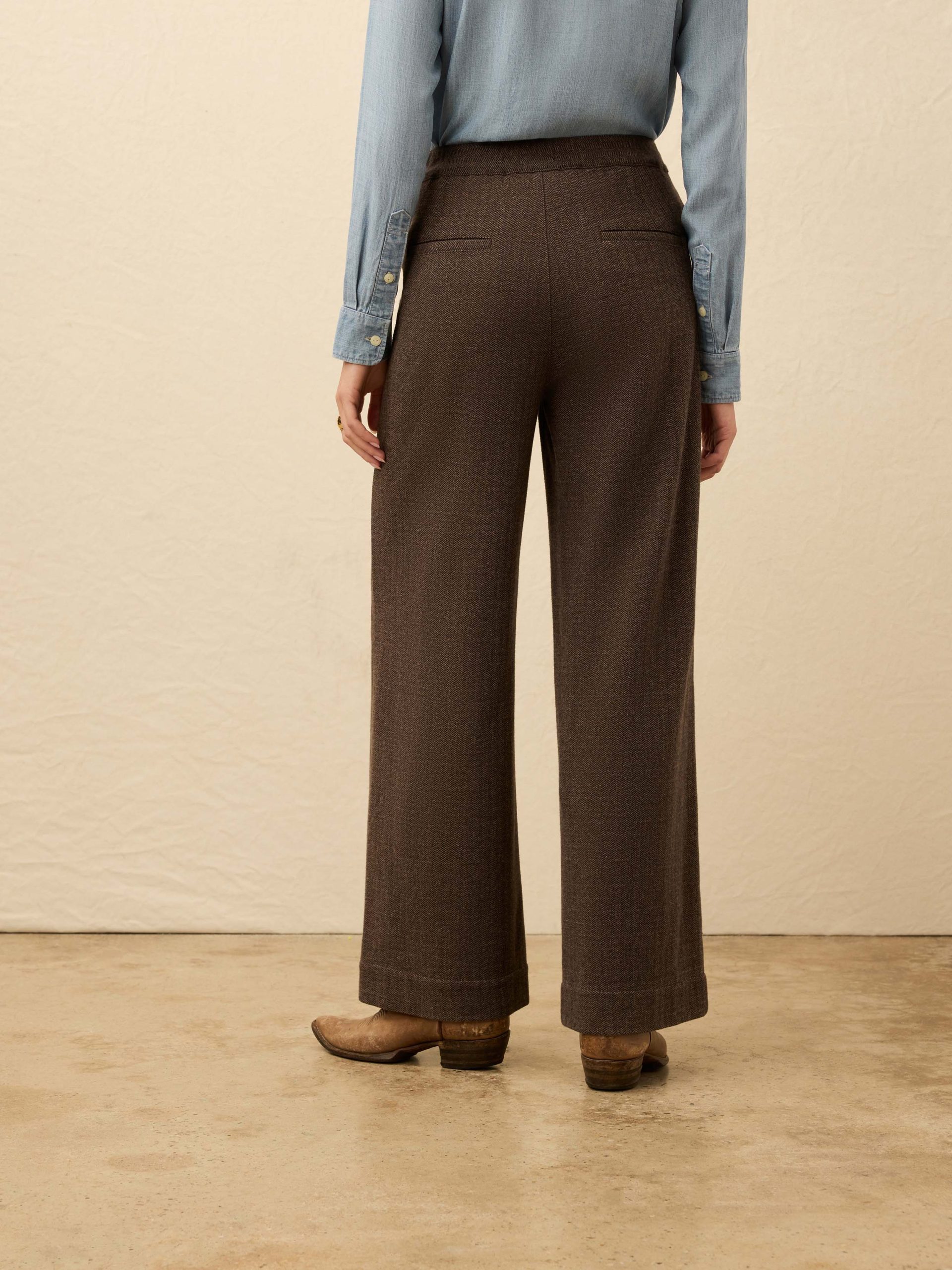 Inlet Knit Tweed Trouser - Woodland Herringbone - Image 4