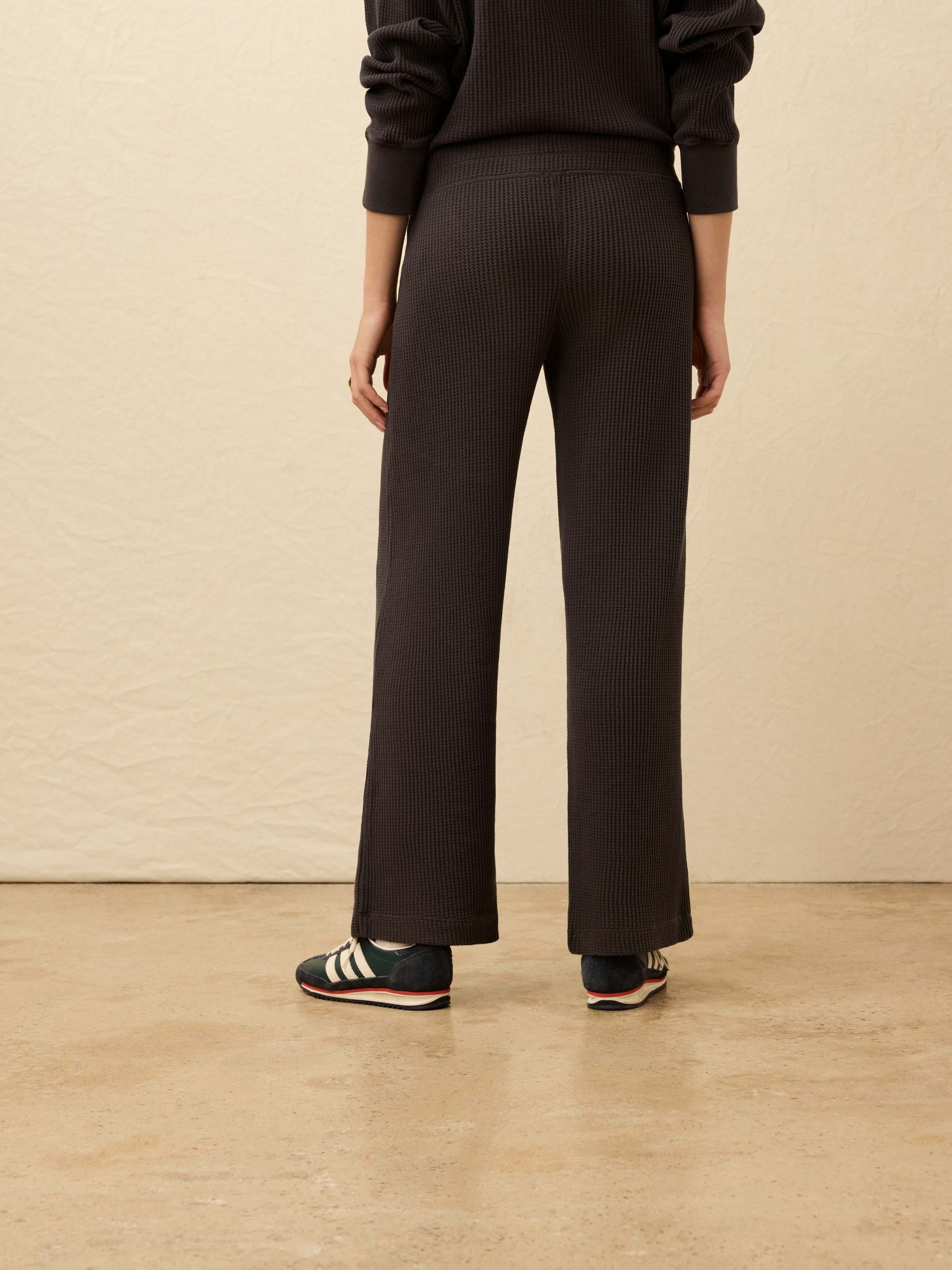 Apr??s Waffle Pant - Washed Black - Image 5