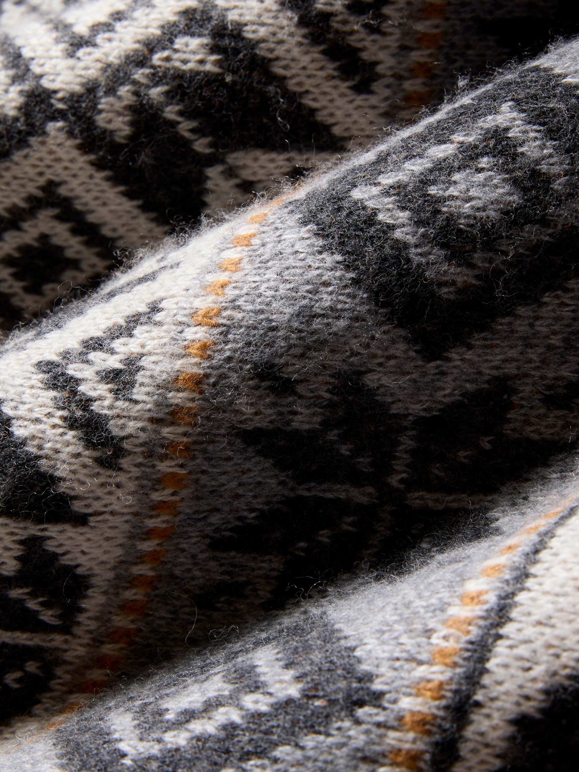 Nordic Fairisle Blanket - Charcoal Winter Beach - Image 2