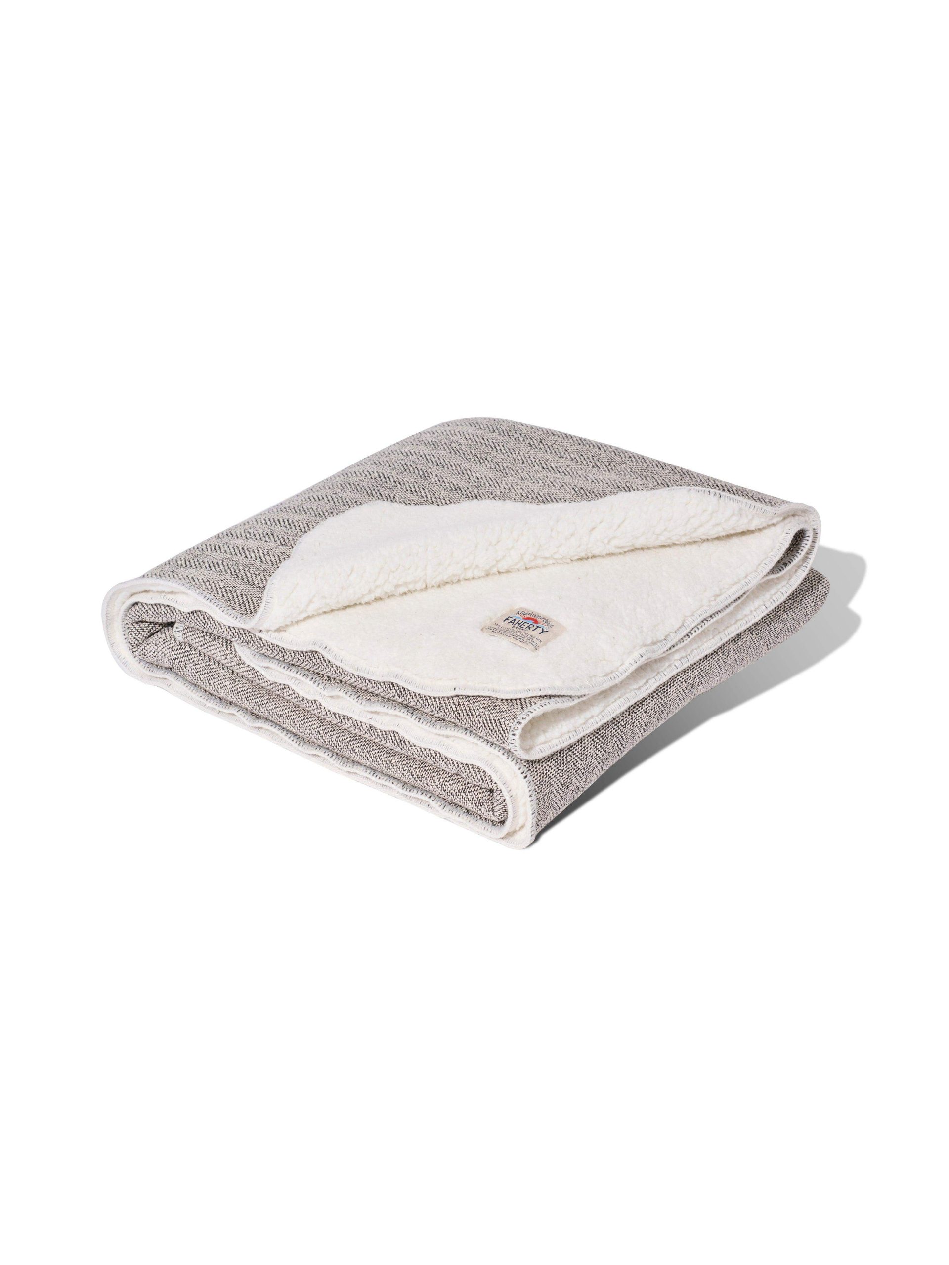 Whitewater High Pile Fleece Blanket - Latte - Image 3