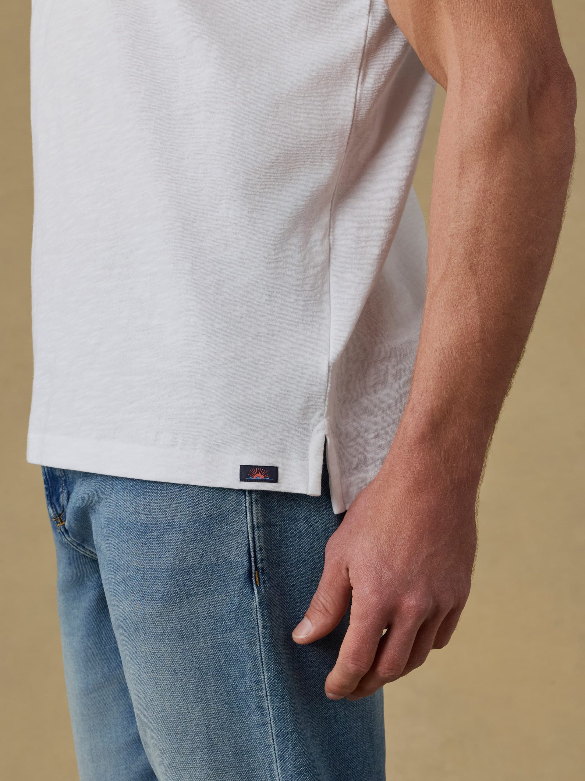 Sunwashed T-Shirt Polo - White - Image 5