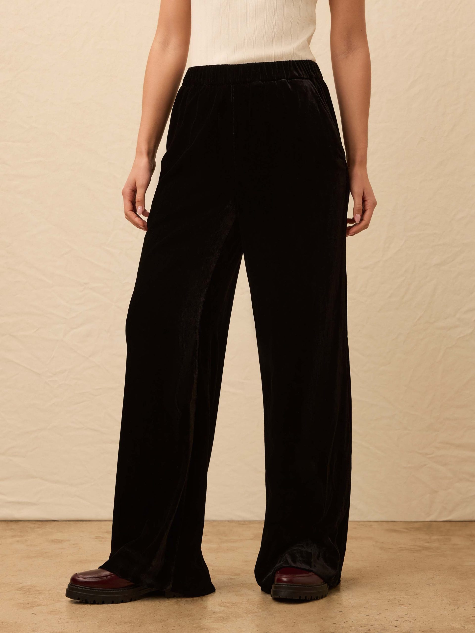 Stretch Silk Velvet Genevieve Pant - Black - Image 2