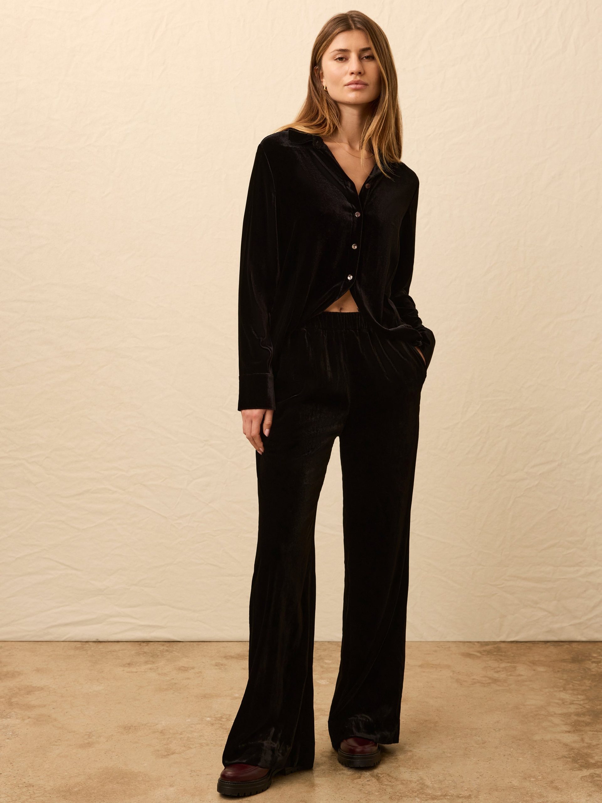 Stretch Silk Velvet Genevieve Shirt - Black - Image 2