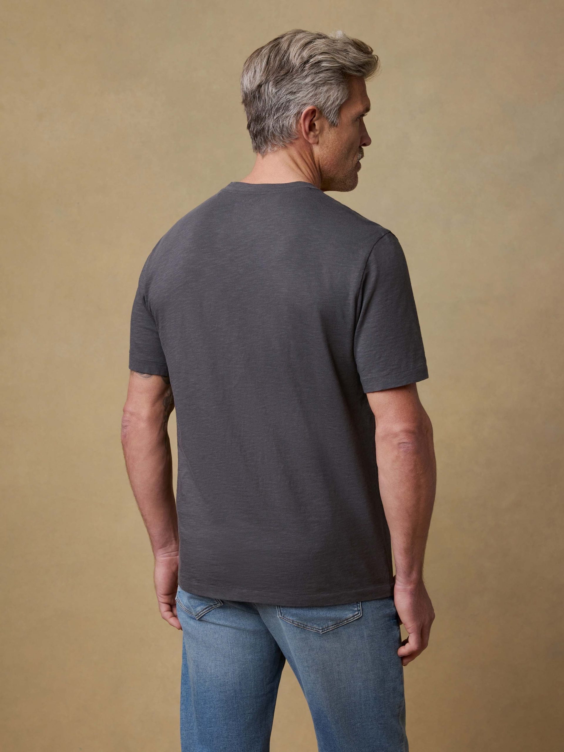 Short-Sleeve Sunwashed Regenerative Cotton V-Neck Tee - Graphite - Image 3