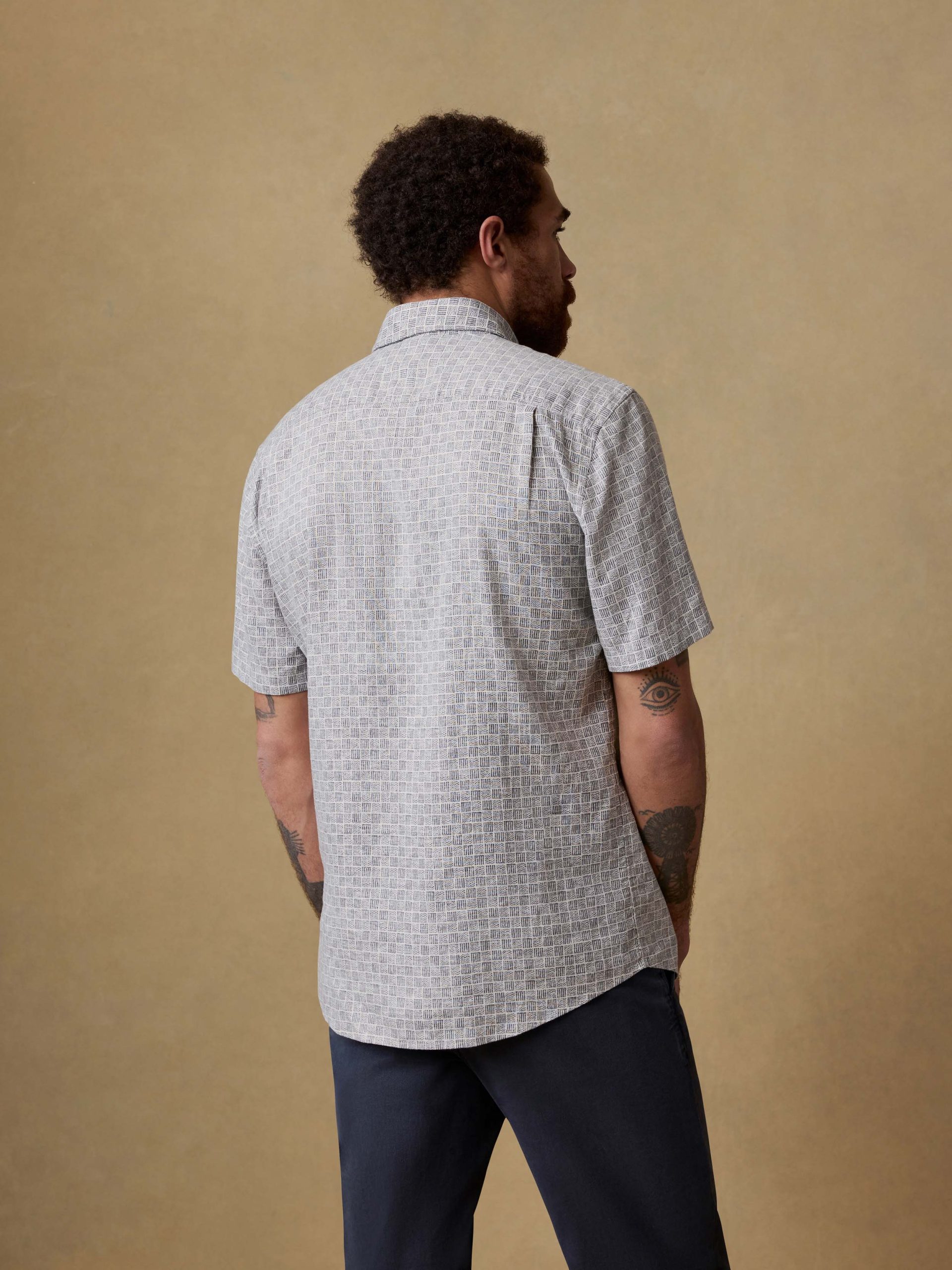 Short-Sleeve Breeze Shirt - Graphite Shell Bricks - Image 3