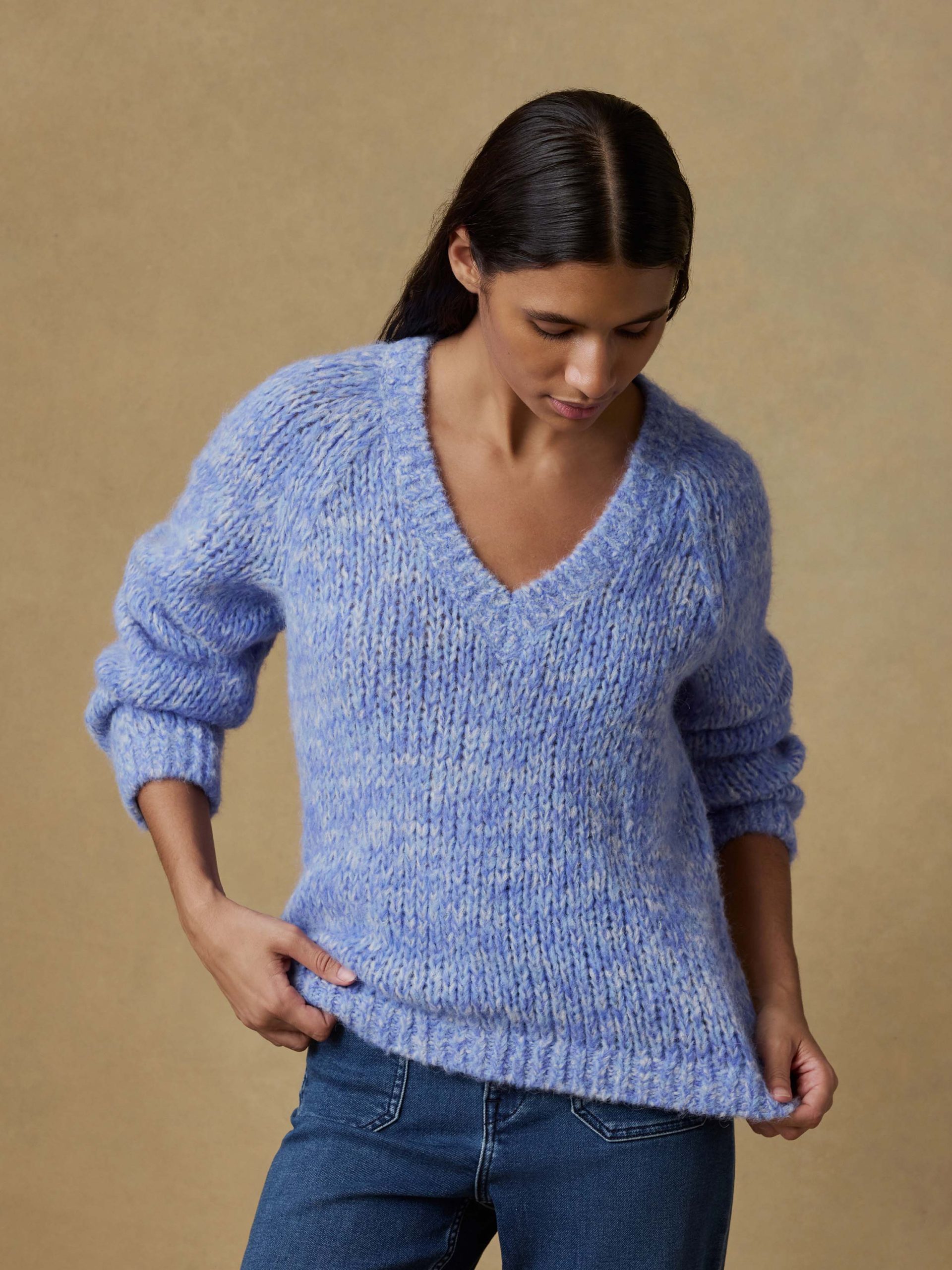 Après Alpaca V-Neck Pullover - Saltwater Blue - Image 2