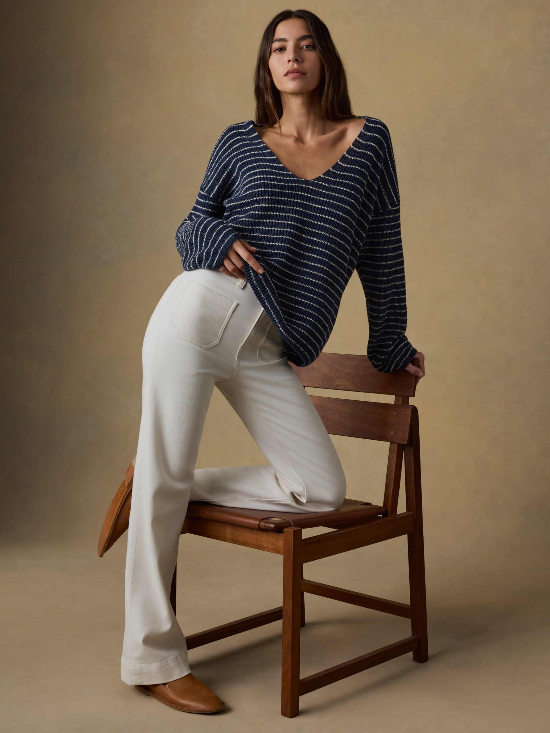 Miramar Linen Deep V-Neck Sweater - Navy Stripe - Image 3