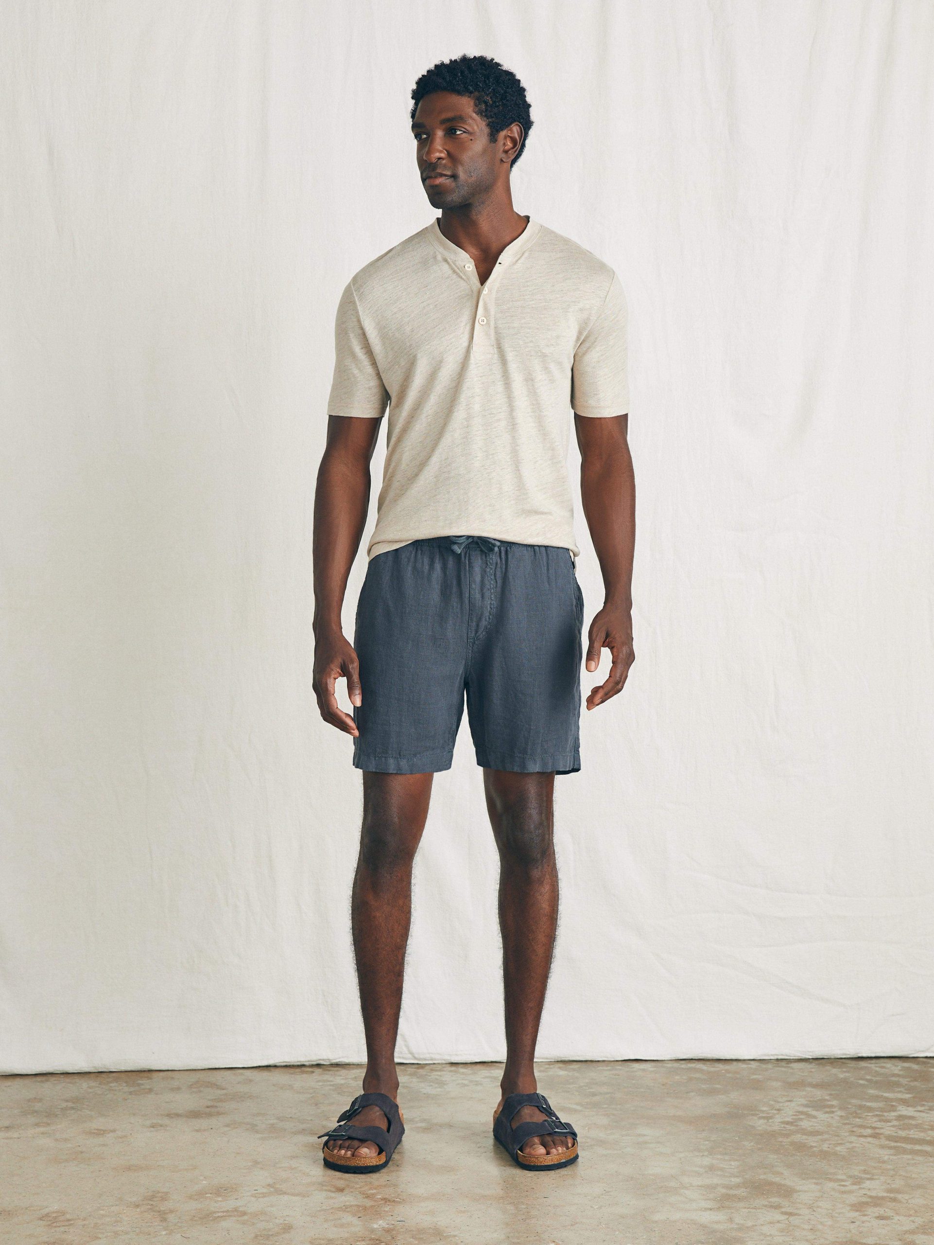 Essential Linen Short (6.5 Inseam) - Washed Black - Image 4